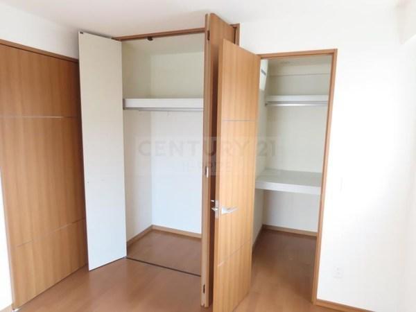Ａｘｉａ　Ｃｏｕｒｔ