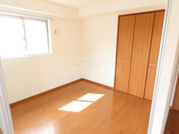 Ａｘｉａ　Ｃｏｕｒｔ
