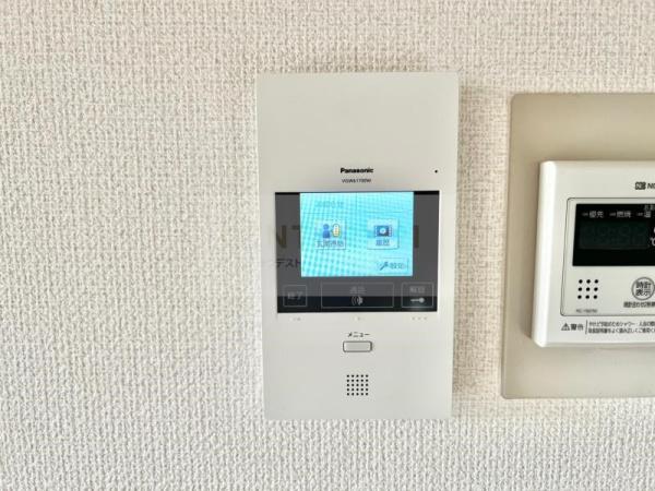 アイボリッチウエスト
