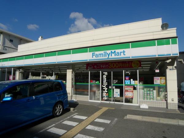プラウデストコート新森古市(ファミリーマート新森二丁目店)