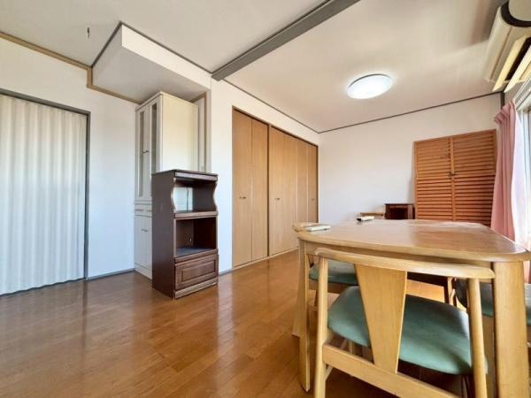 八尾市曙町３丁目のマンション