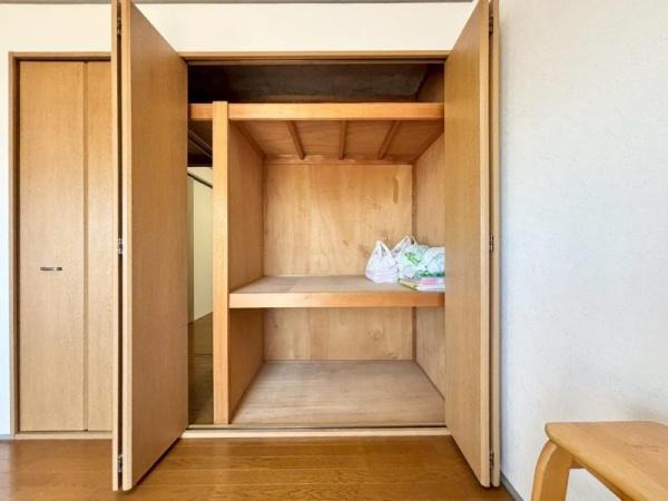 八尾市曙町３丁目のマンション