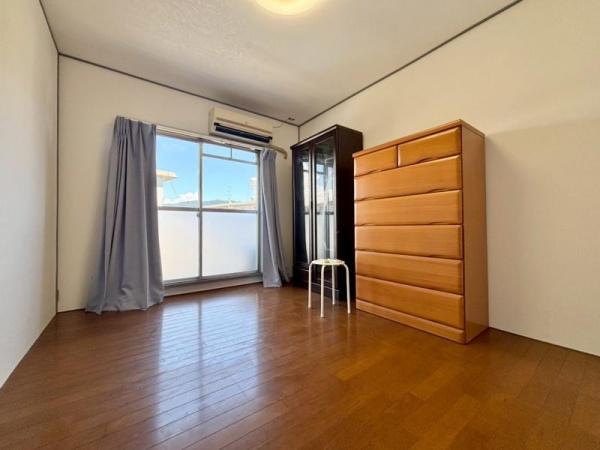 八尾市曙町３丁目のマンション