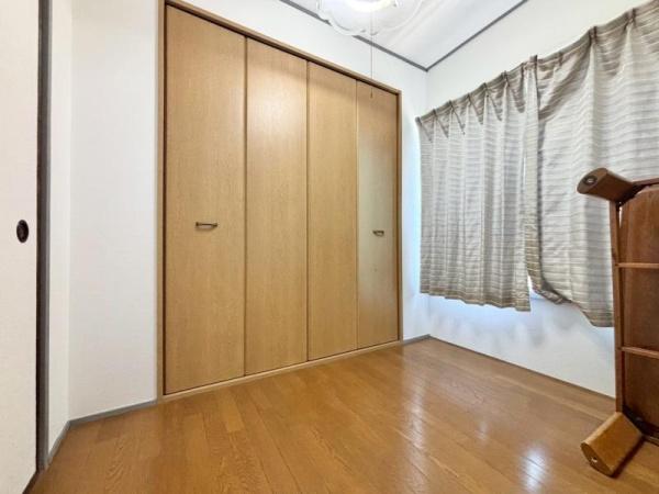 八尾市曙町３丁目のマンション