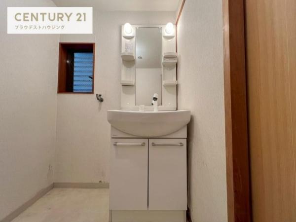 酉島１丁目貸家