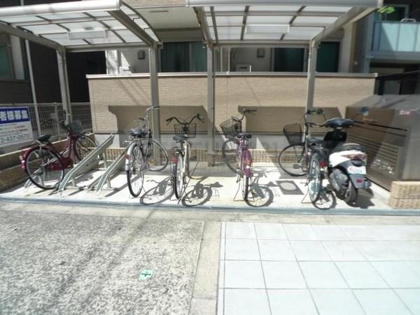 アンプルールフェール今津