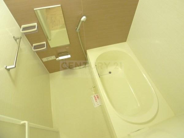 アンプルールフェール今津