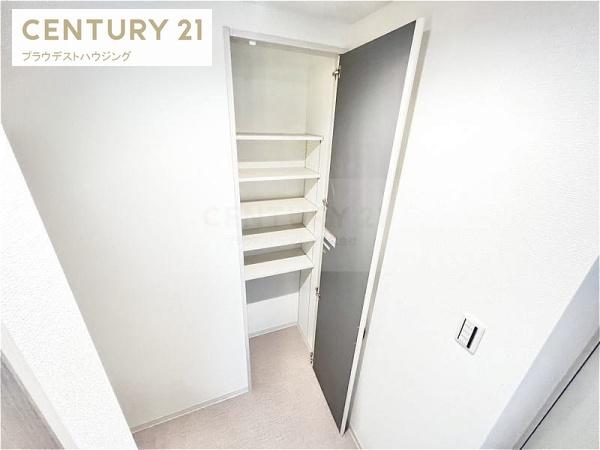 ル・レーヴ今津ノース(収納)