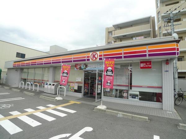 坂田マンション(サークルK東大阪森河内西店)