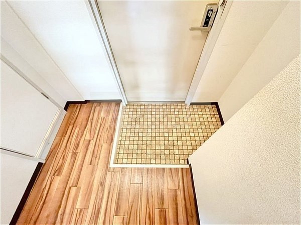 坂田マンション(玄関)