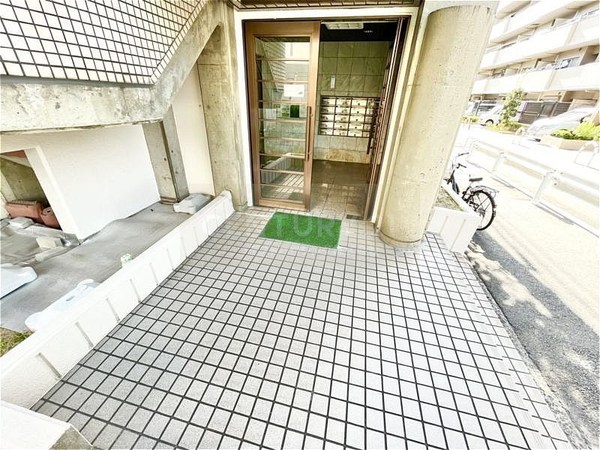 坂田マンション(エントランス)