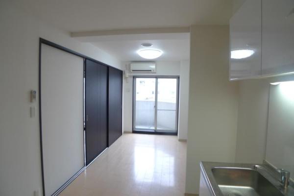 クレグラン北梅田