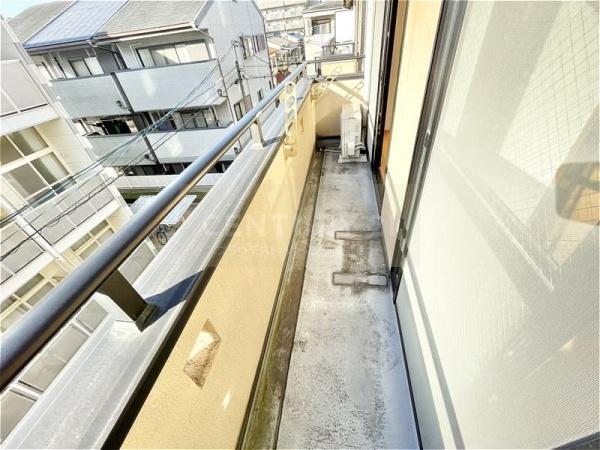 アンスプランドゥール(バルコニー)