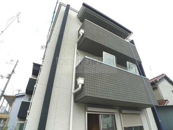 エヌエムトラントシス