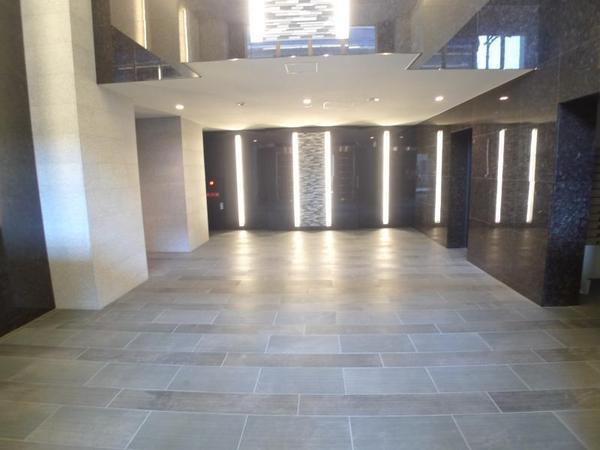 エスリード新福島(エントランス)