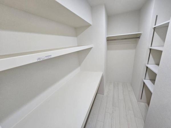 グリュックメゾンＦ-ＳＡＧＩＳＵ