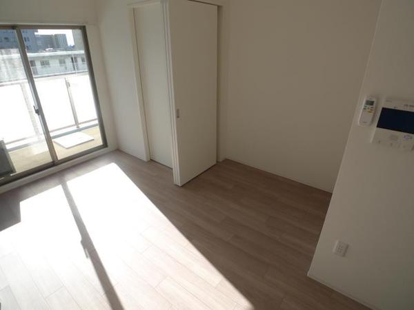 セレニテ福島プリエ