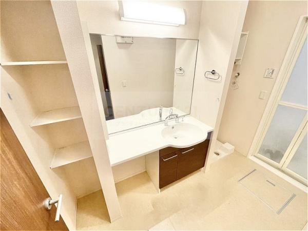 エストドミール東中浜