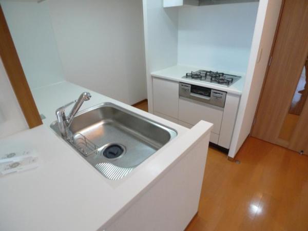 ルナタワー・ハリウッドプレイス