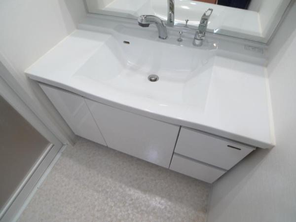 ルナタワー・ハリウッドプレイス