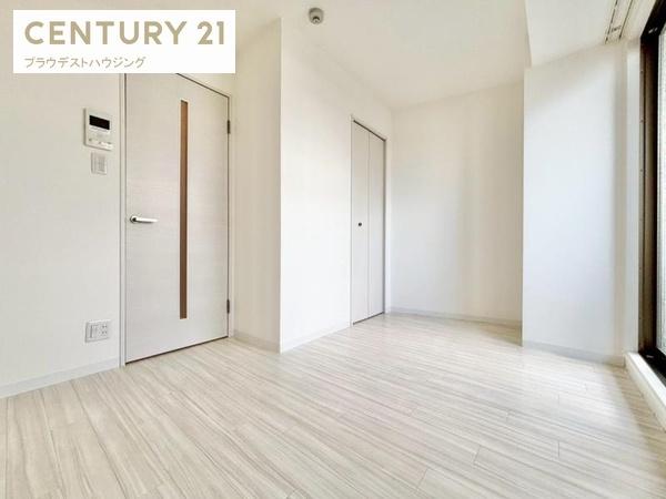 エストゥルースプラス大阪福島