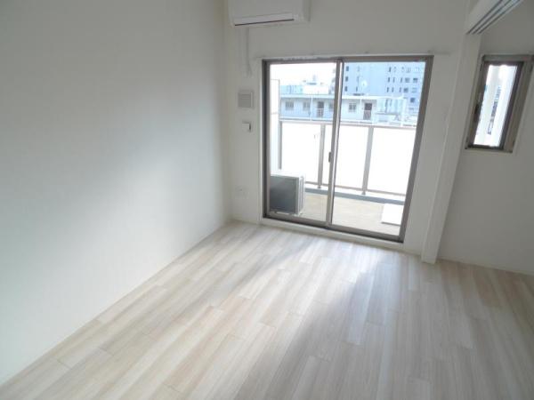 セレニテ福島プリエ