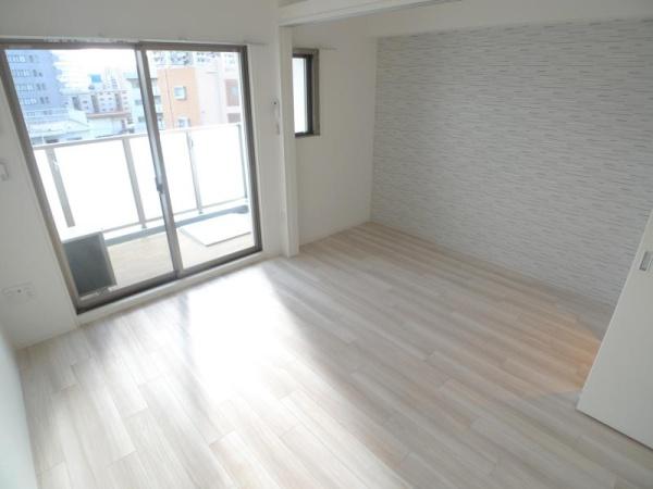 セレニテ福島プリエ