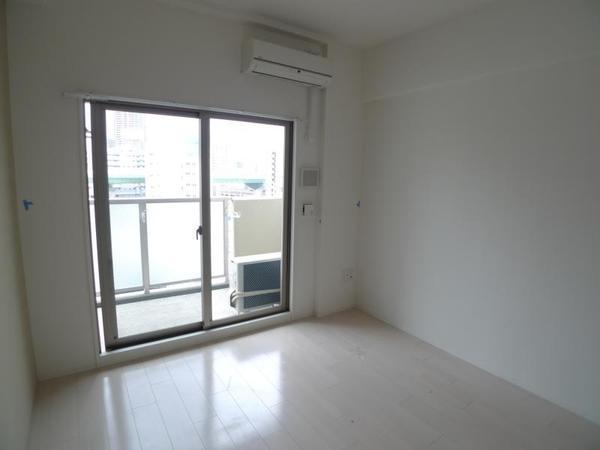 セレニテ福島カルム