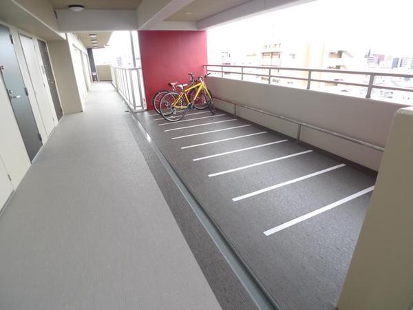 セレニテ福島カルム