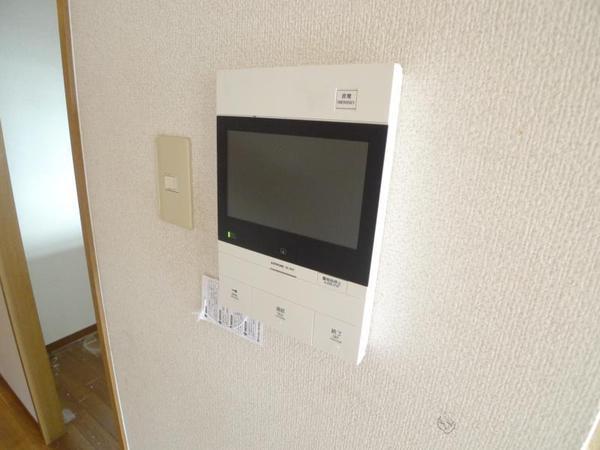 ファミーユ西梅田