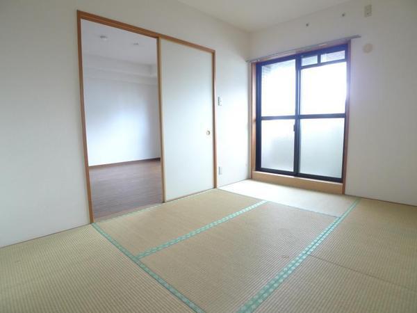 ファミーユ西梅田