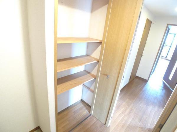 ファミーユ西梅田