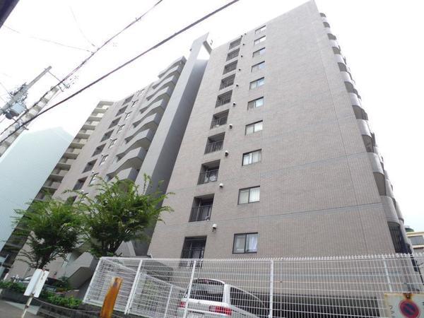 ファミーユ西梅田