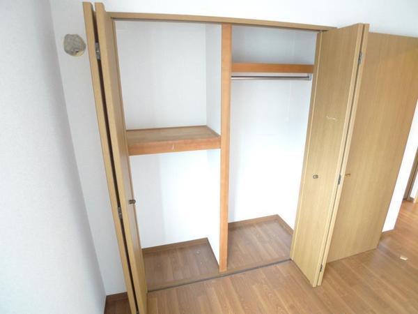 ファミーユ西梅田