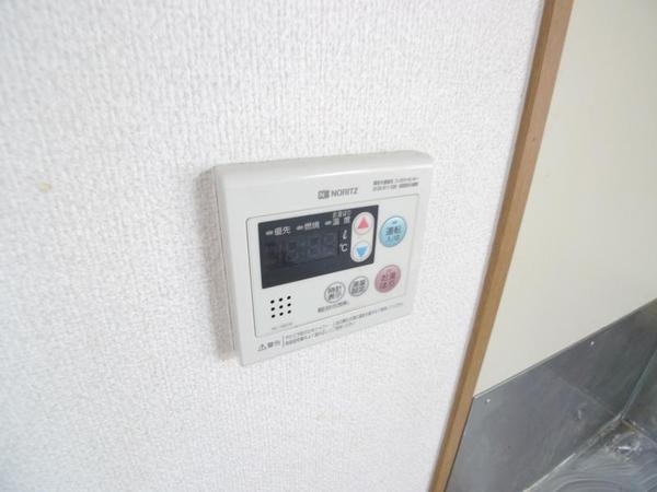 ファミーユ西梅田