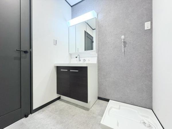 大阪市此花区高見２丁目のアパート