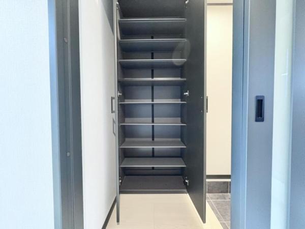 大阪市此花区高見２丁目のアパート