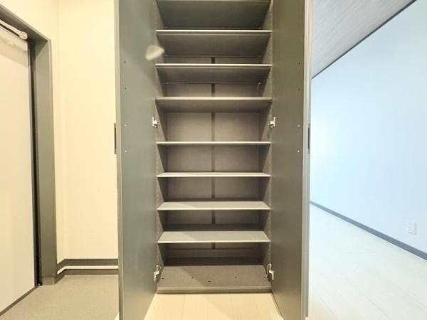 大阪市此花区高見２丁目のアパート