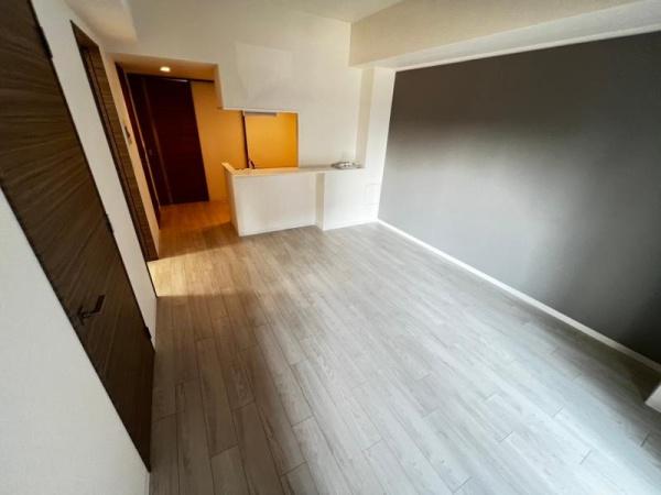 アプリーレ中之島