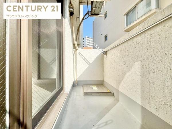 エストゥルースプラス大阪福島