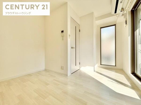 エストゥルースプラス大阪福島