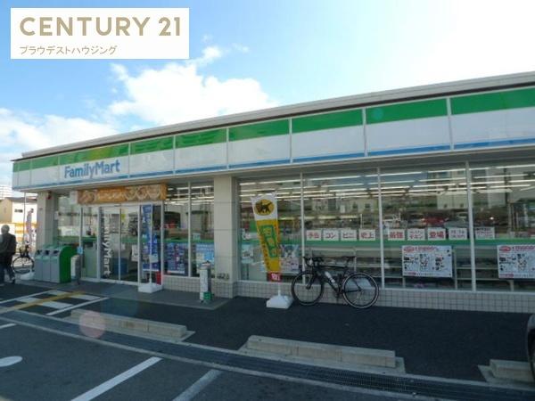 サンビレッジ芳崎　B棟(ファミリーマート放出東店)