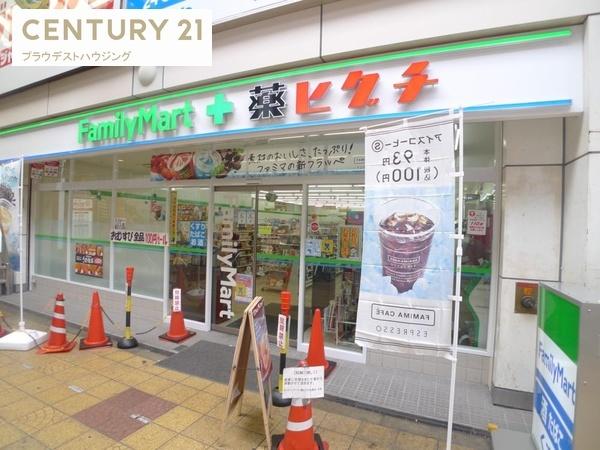 Ｌｕｘｅ京橋Ⅱ(ファミリーマート＋クスリのヒグチ京橋駅東店)
