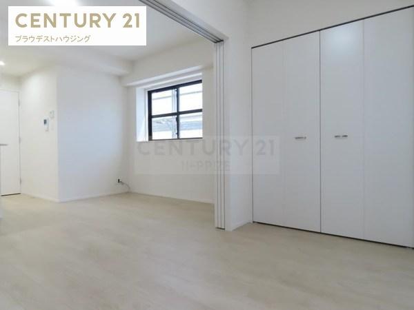 ＳＫ　ＲＥＳＩＤＥＮＣＥＳ放出