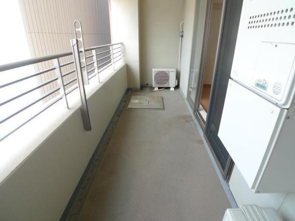 ローレルタワーサンクタス梅田