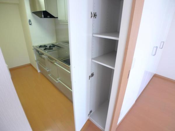 ローレルタワーサンクタス梅田