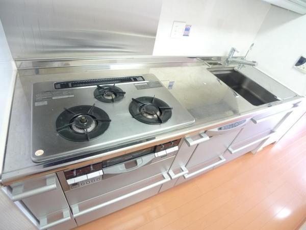 ローレルタワーサンクタス梅田