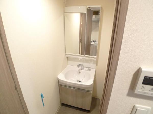 プレサンス福島ミッドエル