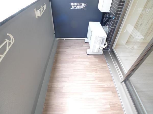 プレサンス福島ミッドエル