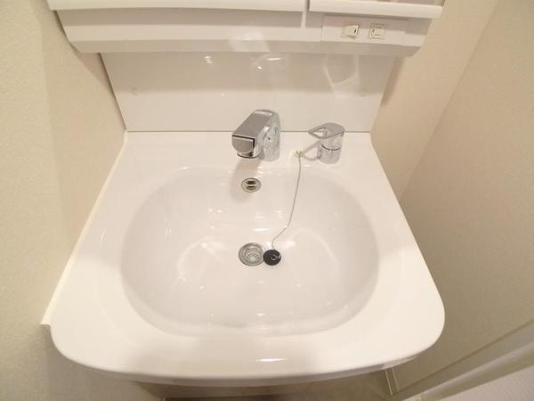 プレサンス福島ミッドエル